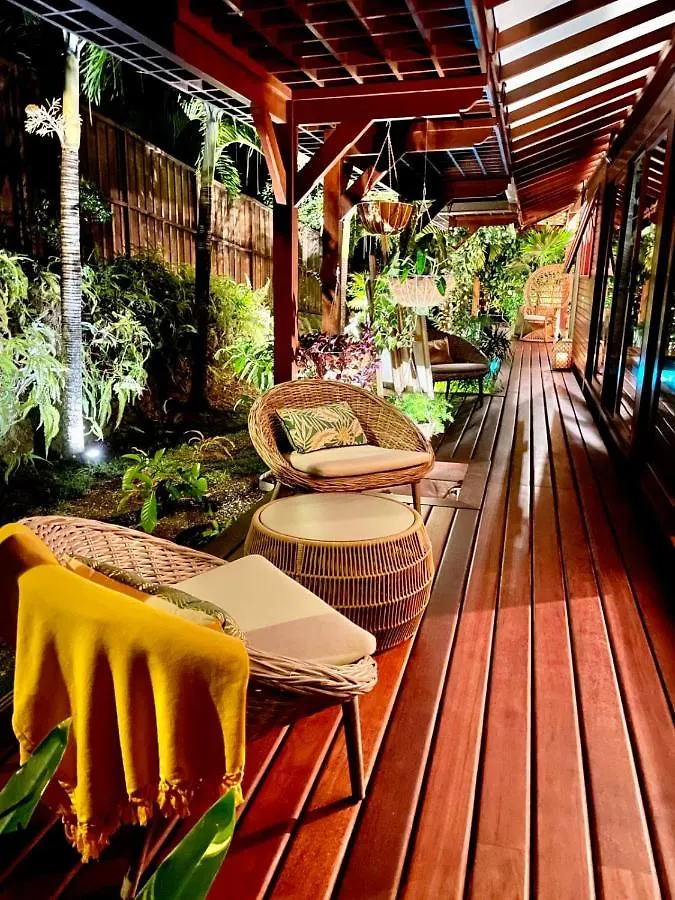Villa Manuiti, Balinese Luxury Home - Private Swim Spa, Ocean View - Ofyr Bbq - Koi Pond Punaauia  French Polynesia