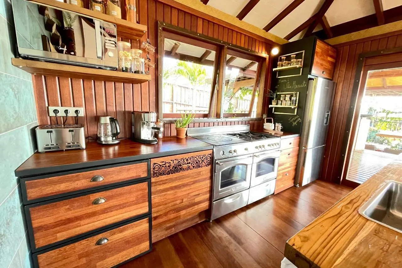 Villa Manuiti, Balinese Luxury Home - Private Swim Spa, Ocean View - Ofyr Bbq - Koi Pond Punaauia   Punaauia (Tahiti)