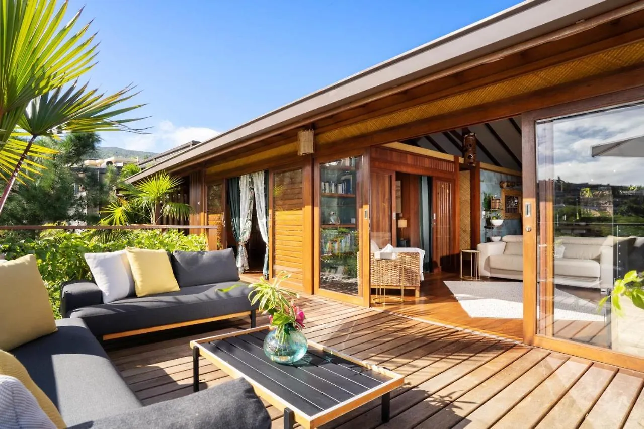 Villa Manuiti, Balinese Luxury Home - Private Swim Spa, Ocean View - Ofyr Bbq - Koi Pond Punaauia
